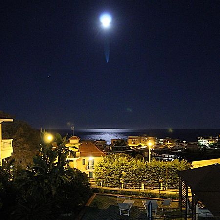 La Pace, Il Sole, Il Mare - Sanremo Casa Indipendente Vista Mare, Posto Auto Privato, Ampio Spazio Esterno Attrezzato, A Pochi Minuti Dalle Spiagge Zewnętrze zdjęcie