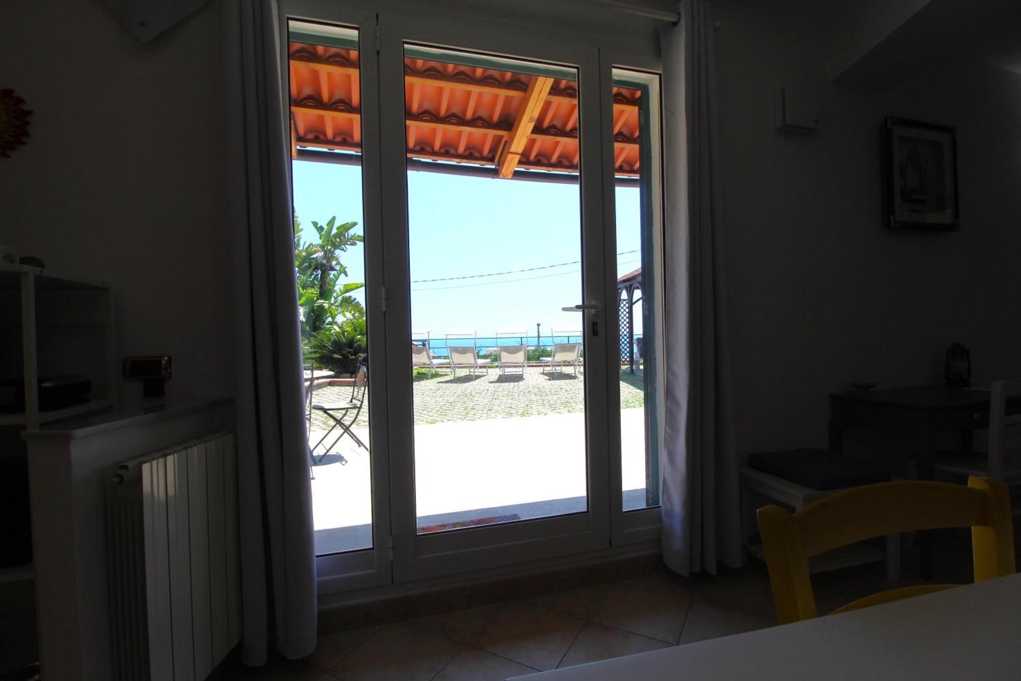 La Pace, Il Sole, Il Mare - Sanremo Casa Indipendente Vista Mare, Posto Auto Privato, Ampio Spazio Esterno Attrezzato, A Pochi Minuti Dalle Spiagge Zewnętrze zdjęcie