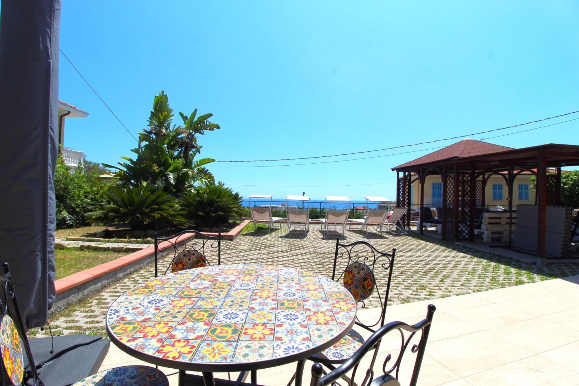 La Pace, Il Sole, Il Mare - Sanremo Casa Indipendente Vista Mare, Posto Auto Privato, Ampio Spazio Esterno Attrezzato, A Pochi Minuti Dalle Spiagge Zewnętrze zdjęcie